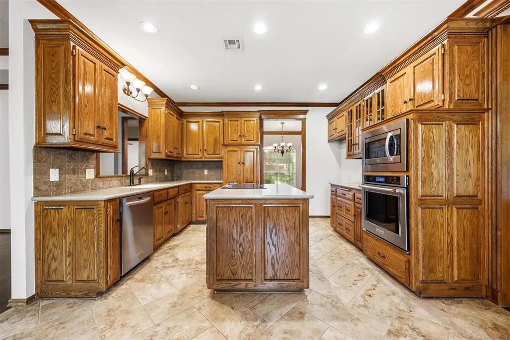 Photo 10 — 2617 Ashebriar Lane, Edmond, OK 73034