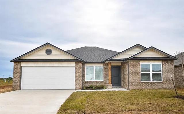 Front exterior — 16216 Harvester Drive, Piedmont, OK 73078