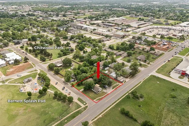 Photo 6 — 812 W Main Street, Edmond, OK 73003