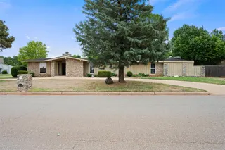 Sold home at 12716 Saint Andrews Drive