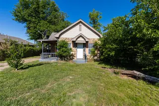 Sold home at 1804 N Louisa Avenue
