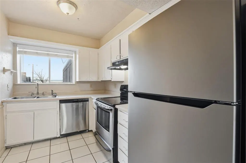 Photo 7 — 1423 Bill Carrol Drive, Norman, OK 73071