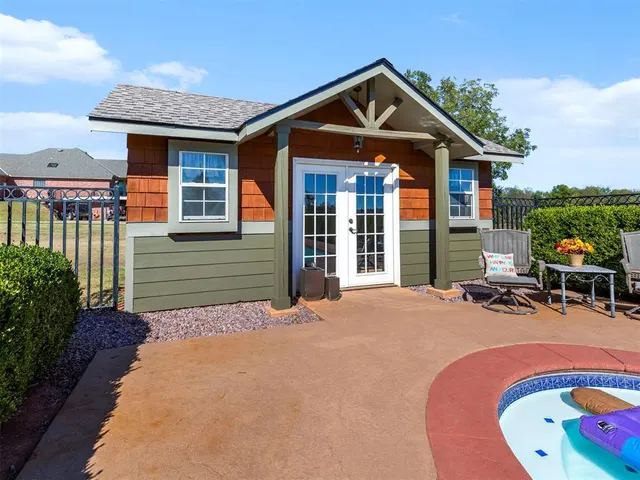 Photo 4 — 2521 Shoreline Drive, Norman, OK 73026