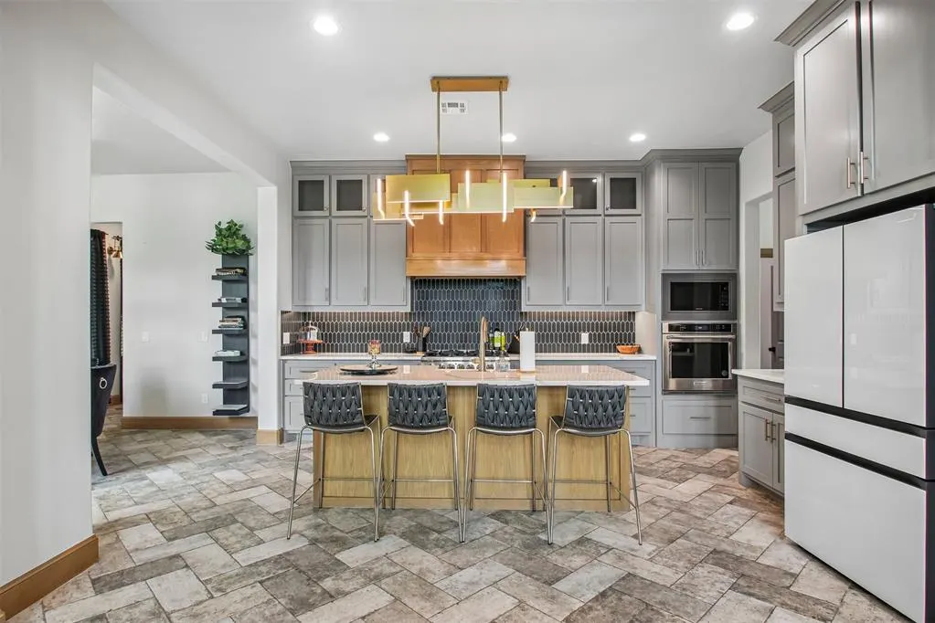 Photo 12 — 3387 Red Ridge Drive, Blanchard, OK 73010