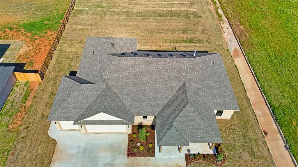 Photo 49 — 1026 Maverick Pass, Piedmont, OK 73078