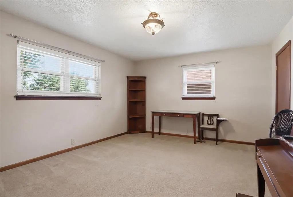 Photo 14 — 1713 N Crumley Street, Guymon, OK 73942
