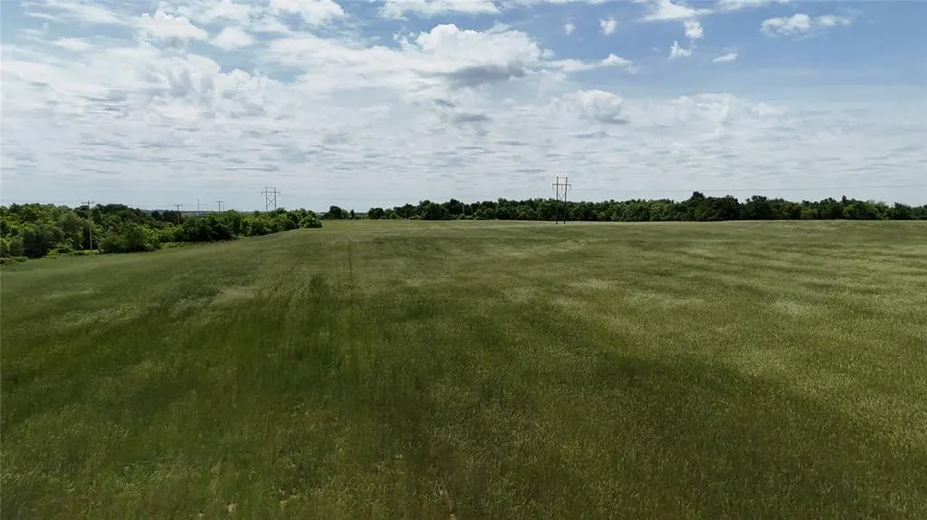 Photo 2 — N Broadway Road 9, Guthrie, OK 73044