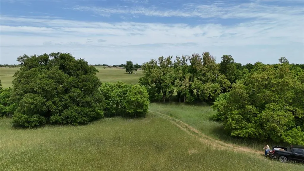 Photo 3 — N Broadway Road 9, Guthrie, OK 73044