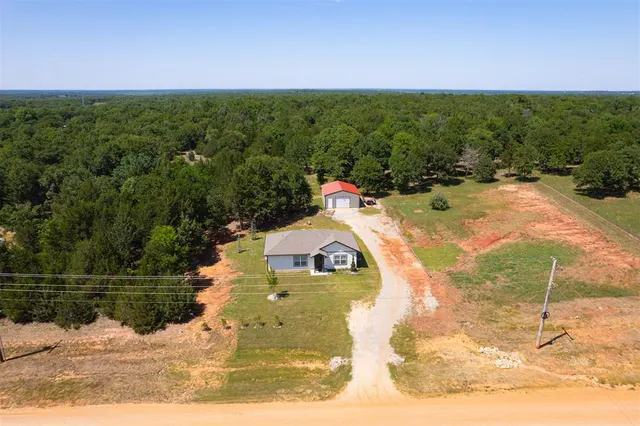 Front exterior — 332252 E Caprock Drive, Wellston, OK 74881