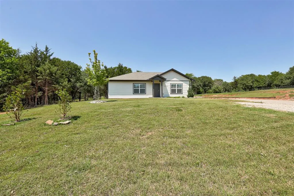 Photo 3 — 332252 E Caprock Drive, Wellston, OK 74881