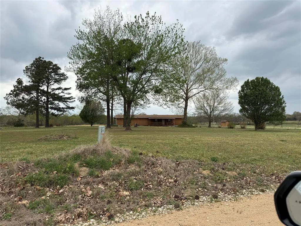 Photo 2 — 103051 N 3810 Road, Okemah, OK 74859