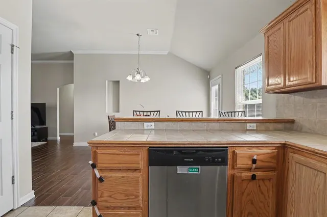Photo 8 — 8129 Azurewood Drive, Oklahoma City, OK 73135
