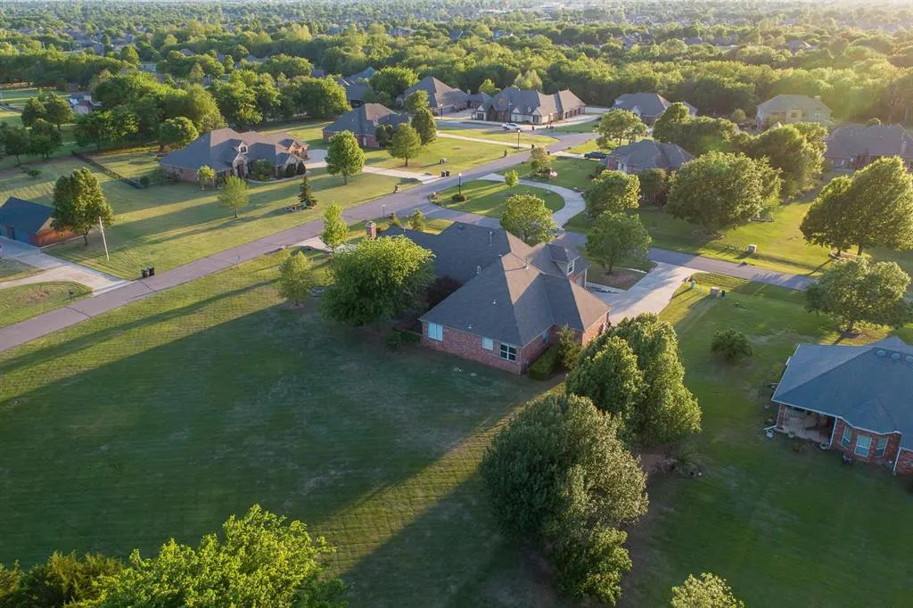 Photo 46 — 200 Alyssa Lane, Moore, OK 73160