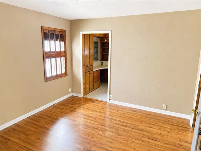 Photo 4 — 1105 S 13th Street, Clinton, OK 73601