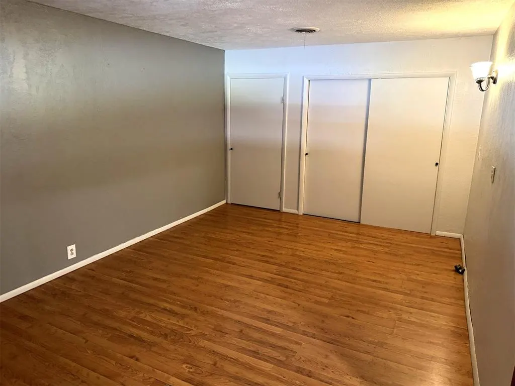 Photo 7 — 1105 S 13th Street, Clinton, OK 73601