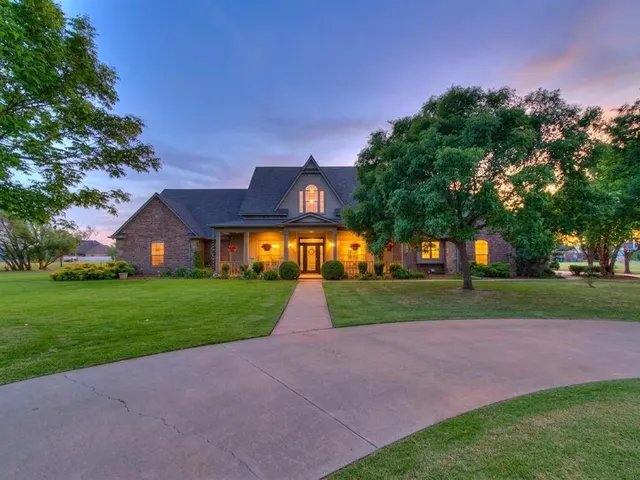 Front exterior — 2612 NW 176th Street, Edmond, OK 73012