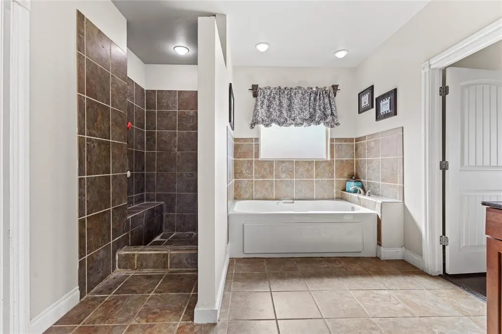 Photo 20 — 3540 Callaway Drive, Weatherford, OK 73096