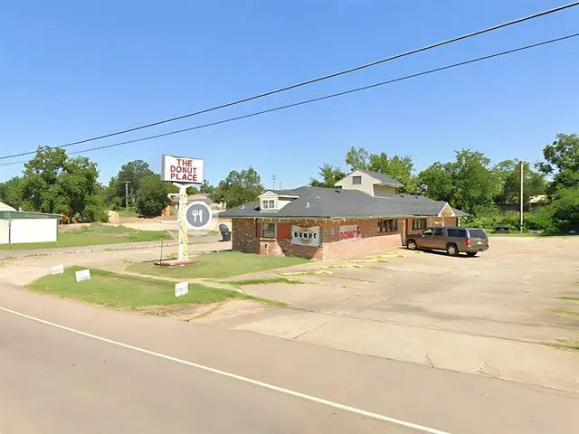 Front exterior — 520 W Broadway Avenue, Seminole, OK 74868