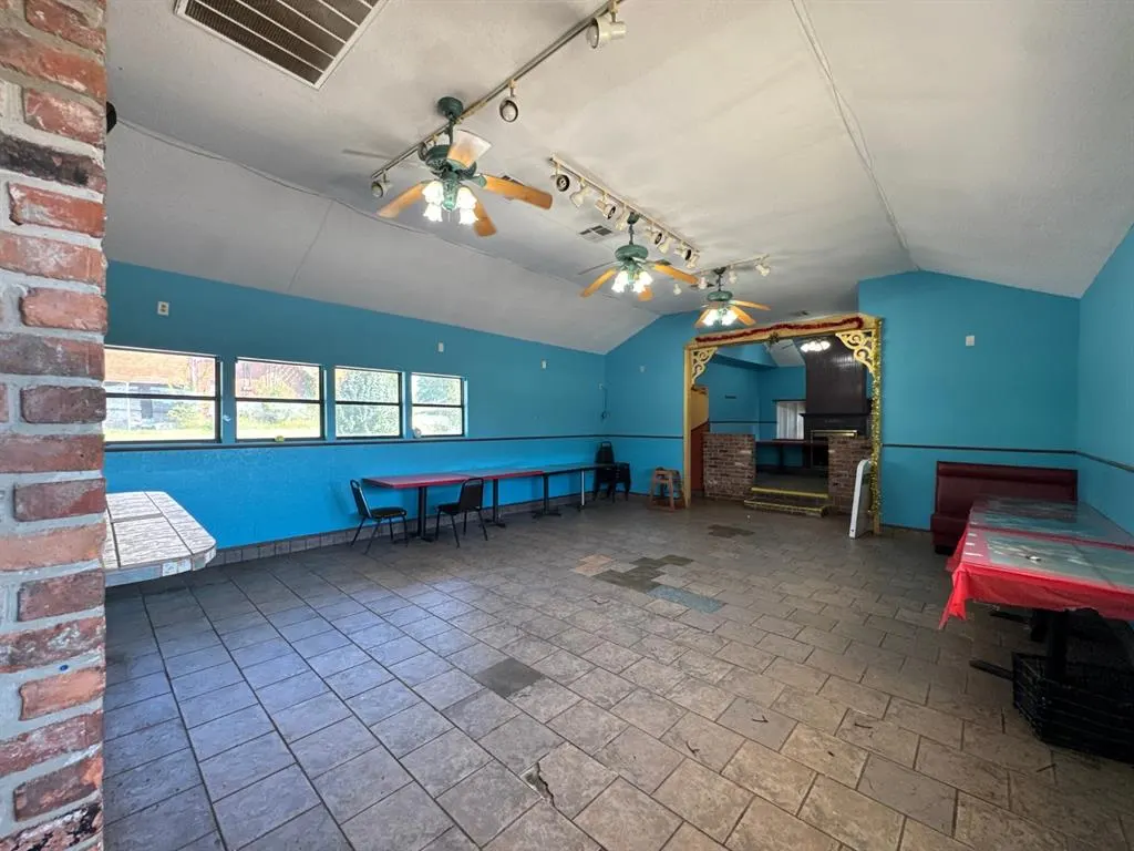 Photo 15 — 520 W Broadway Avenue, Seminole, OK 74868