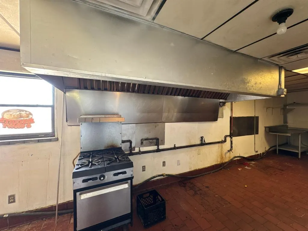 Photo 18 — 520 W Broadway Avenue, Seminole, OK 74868