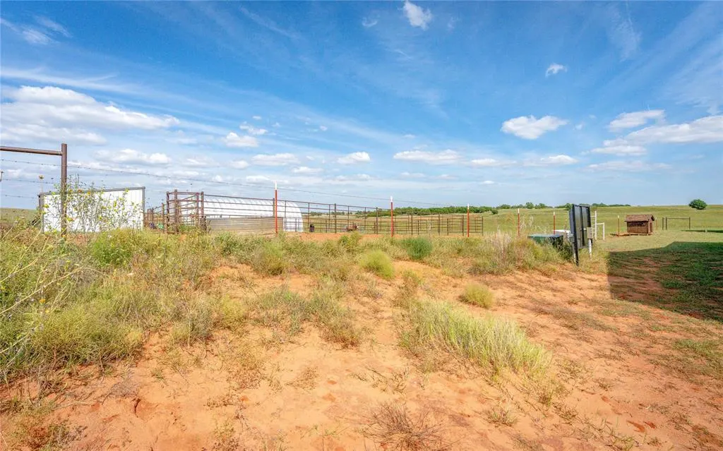 Photo 29 — 24239 E 1040 County Road, Weatherford, OK 73096