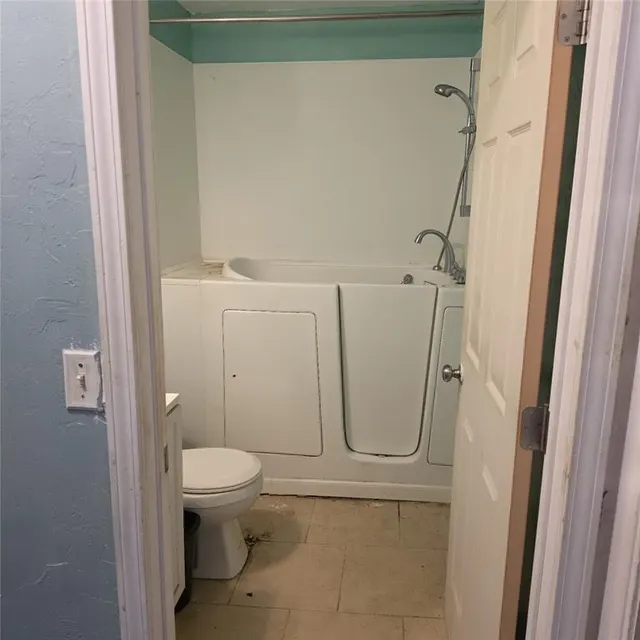 Photo 6 — 4811 N Asbury Avenue, Bethany, OK 73008