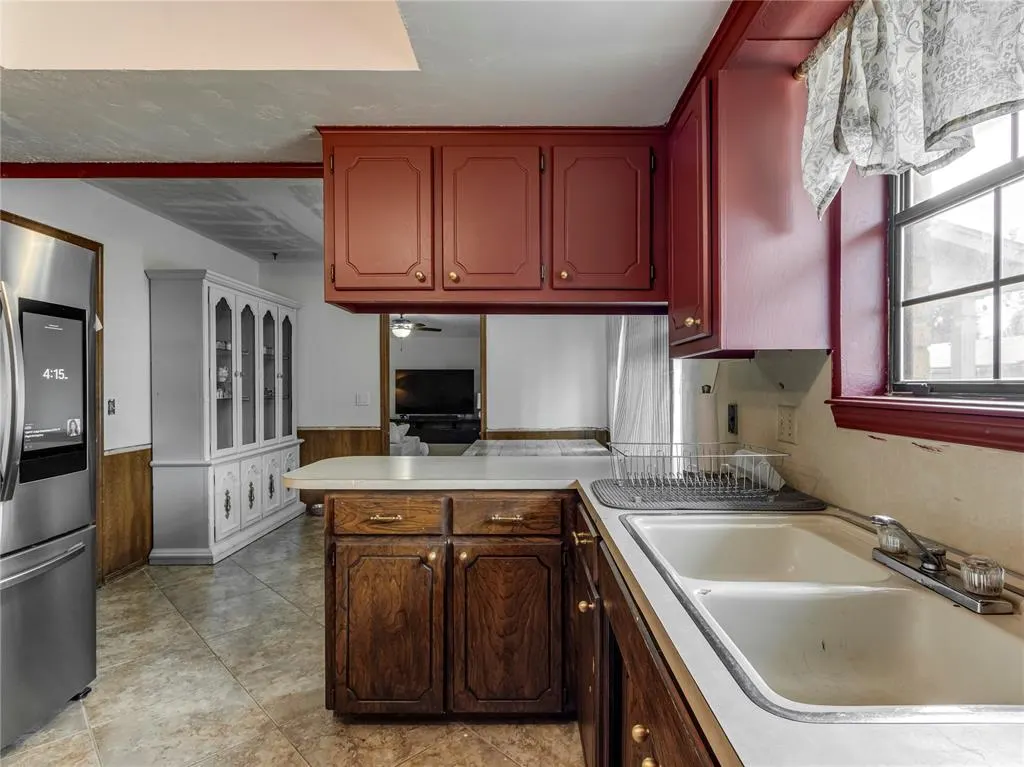 Photo 12 — 32 Corona Drive, Oklahoma City, OK 73149