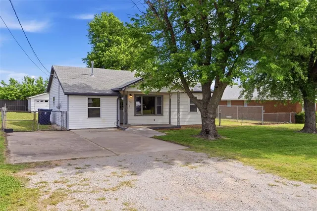 Photo 2 — 7623 McGee Street, Oklahoma City, OK 73169