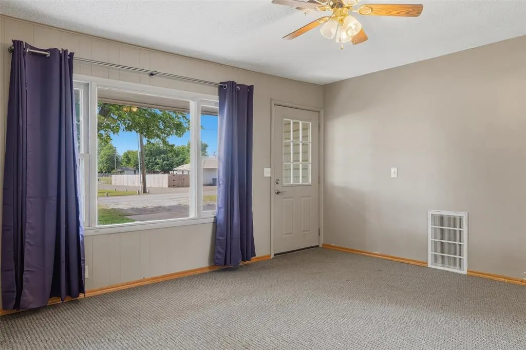 Photo 5 — 7623 McGee Street, Oklahoma City, OK 73169