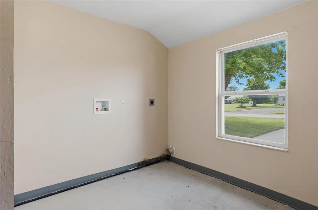 Photo 14 — 7623 McGee Street, Oklahoma City, OK 73169