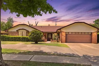 Sold home at 1504 N Bdwy