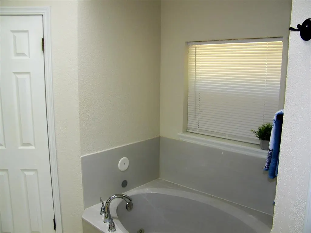Photo 17 — 617 Firelane Rd, Edmond, OK 73003