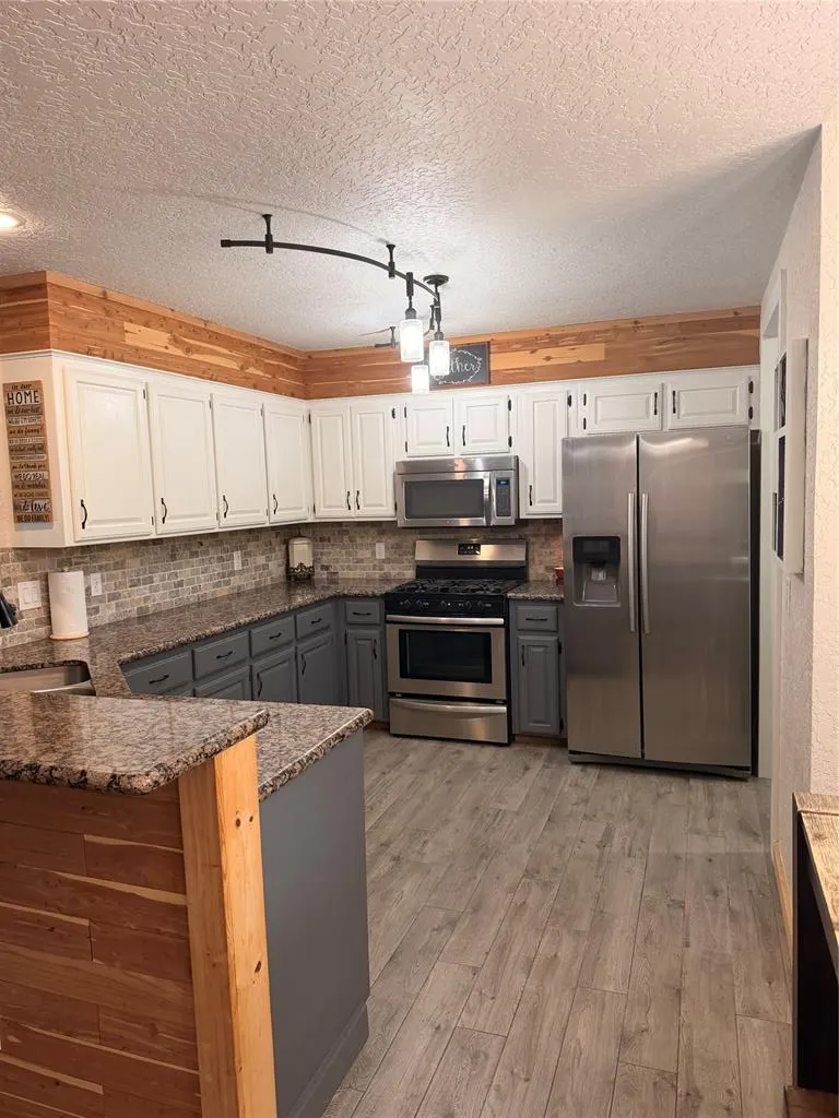 Photo 8 — 617 Firelane Rd, Edmond, OK 73003
