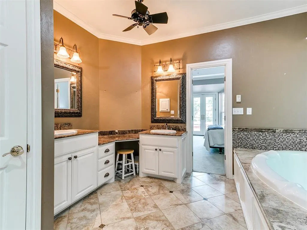 Photo 14 — 1851 Silver Oaks Drive, Edmond, OK 73025