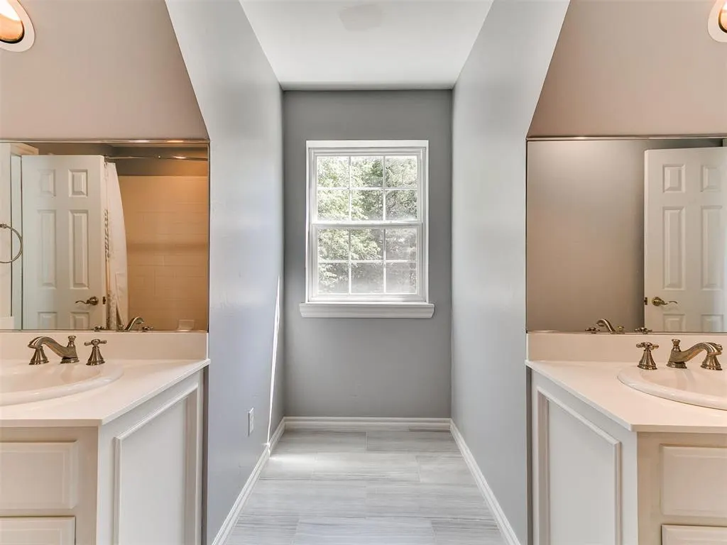 Photo 23 — 1851 Silver Oaks Drive, Edmond, OK 73025