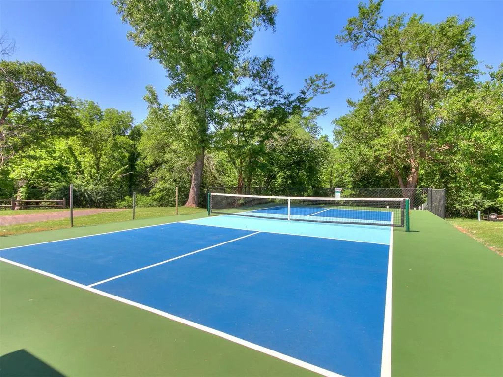 Photo 38 — 1851 Silver Oaks Drive, Edmond, OK 73025