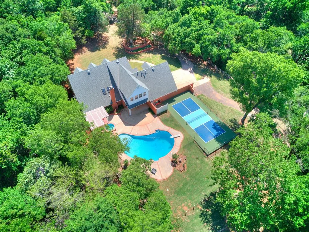 Photo 47 — 1851 Silver Oaks Drive, Edmond, OK 73025