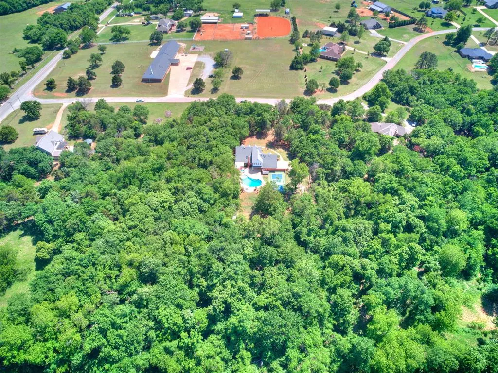 Photo 49 — 1851 Silver Oaks Drive, Edmond, OK 73025
