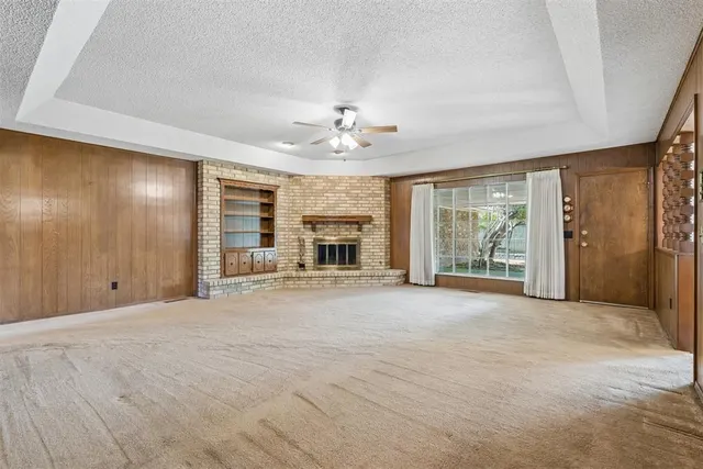 Photo 4 — 4032 Thunderbird Drive, Oklahoma City, OK 73120