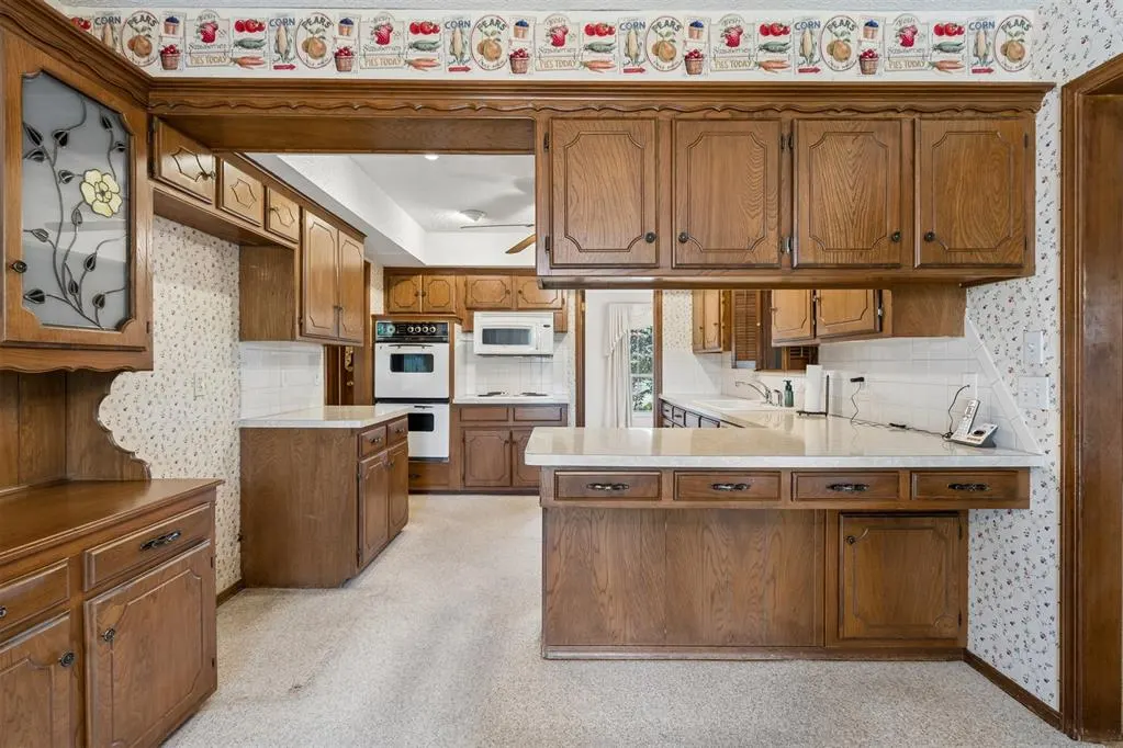 Photo 9 — 4032 Thunderbird Drive, Oklahoma City, OK 73120