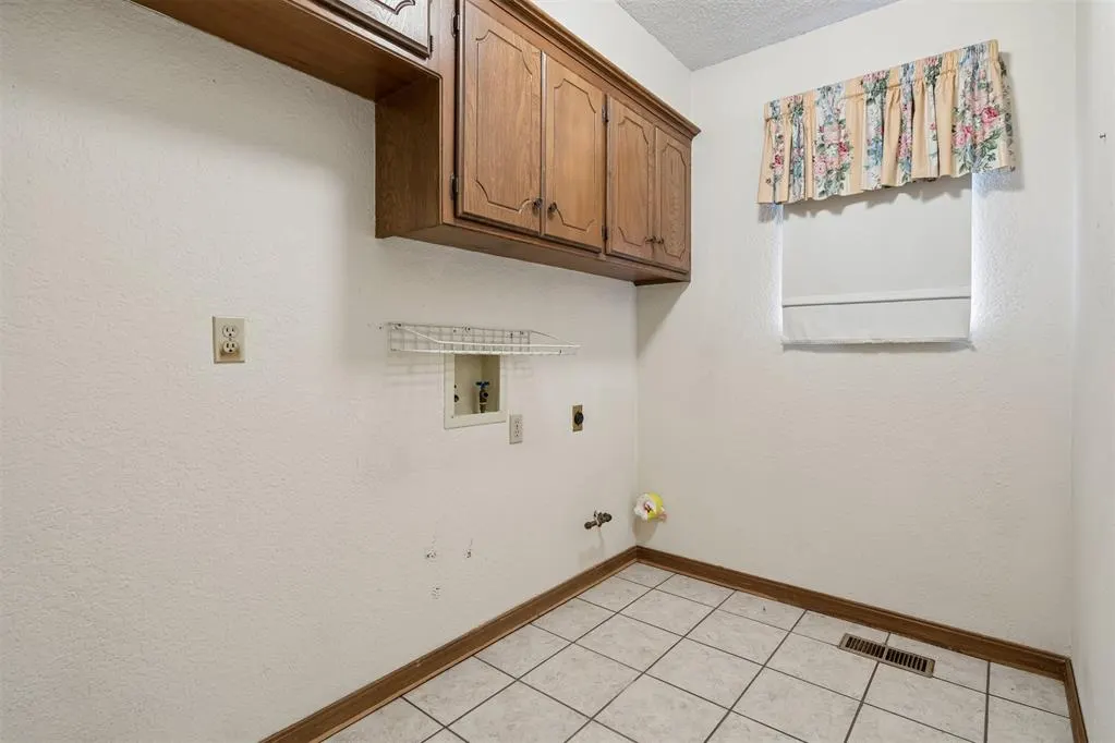 Photo 26 — 4032 Thunderbird Drive, Oklahoma City, OK 73120