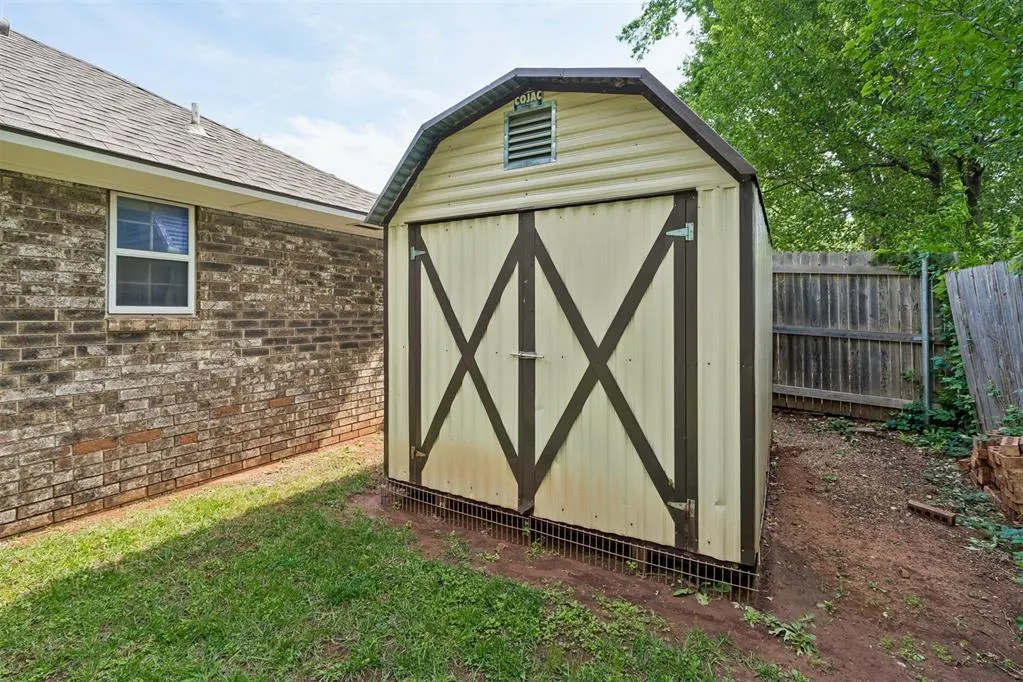 Photo 30 — 4032 Thunderbird Drive, Oklahoma City, OK 73120