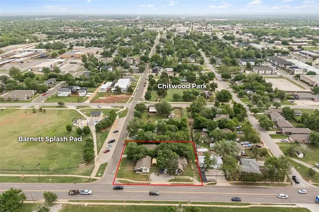 Photo 4 — 4 S Kelly Avenue, Edmond, OK 73003