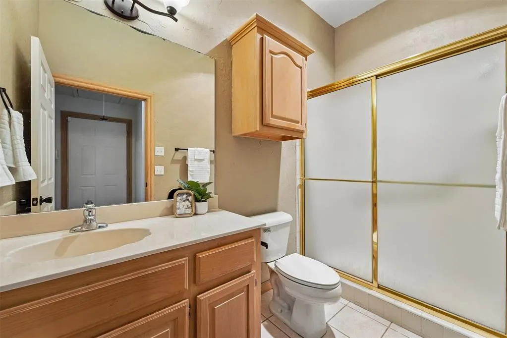 Photo 22 — 9420 Lansbrook Lane, Oklahoma City, OK 73162