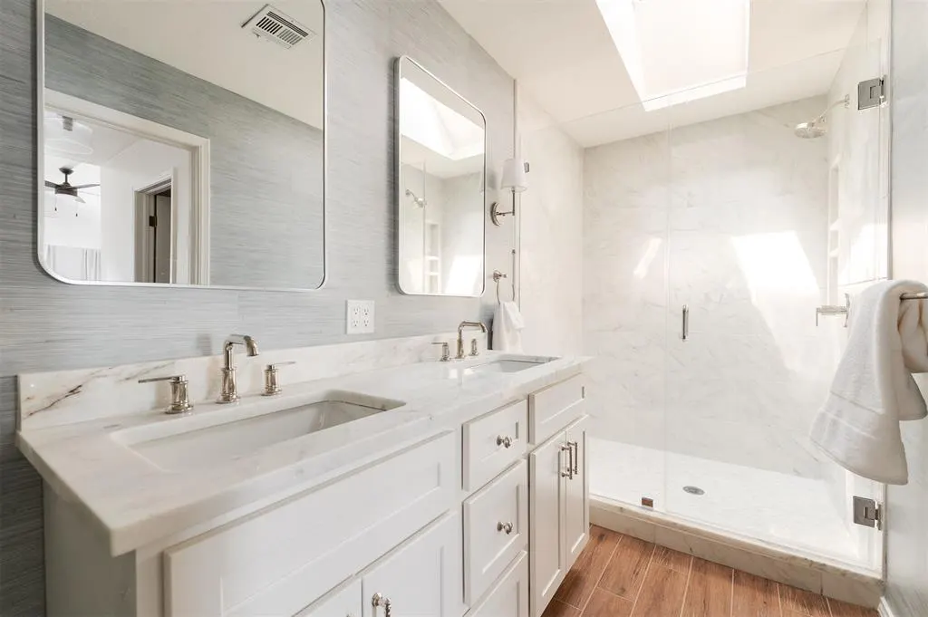 Photo 3 — 12124 Cliff Rose Drive, Oklahoma City, OK 73162