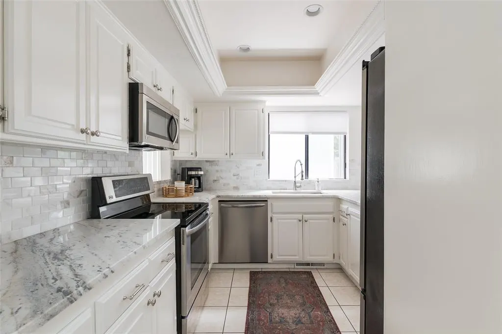 Photo 20 — 12124 Cliff Rose Drive, Oklahoma City, OK 73162