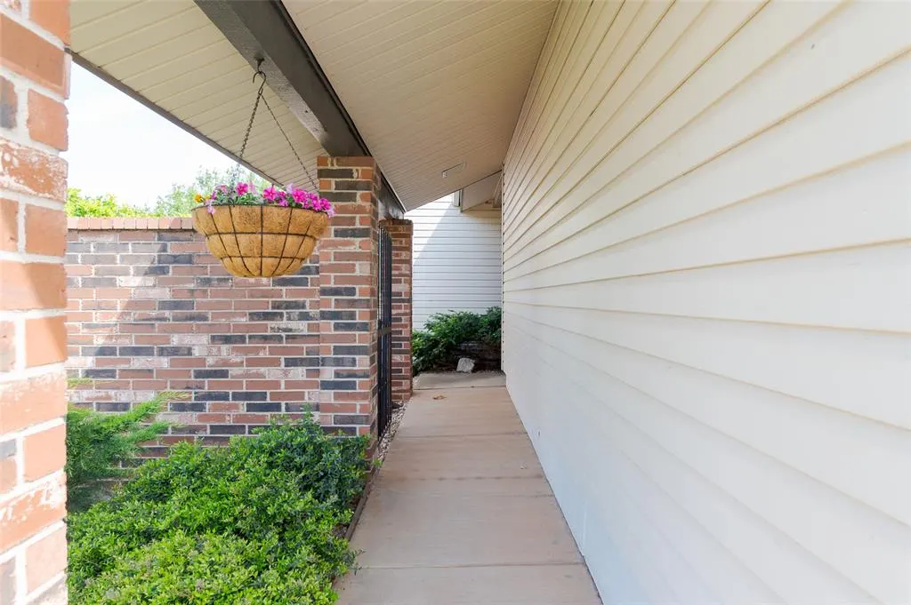 Photo 45 — 12124 Cliff Rose Drive, Oklahoma City, OK 73162