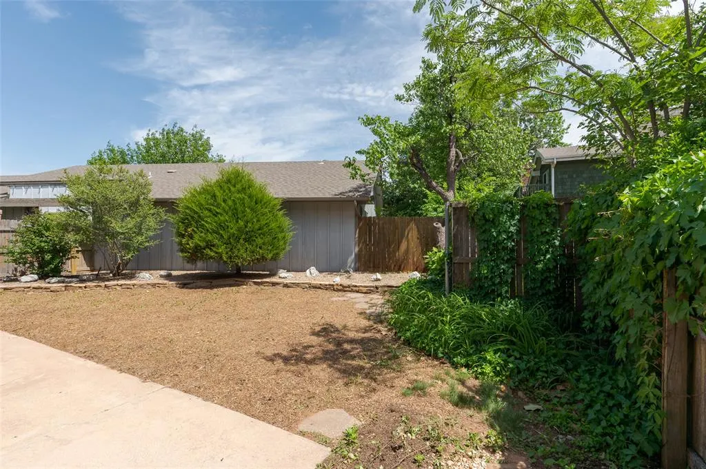 Photo 48 — 12124 Cliff Rose Drive, Oklahoma City, OK 73162