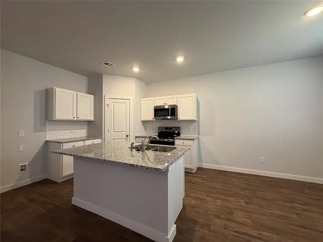 Photo 3 — 17920 Lantana Loop, Newalla, OK 74857