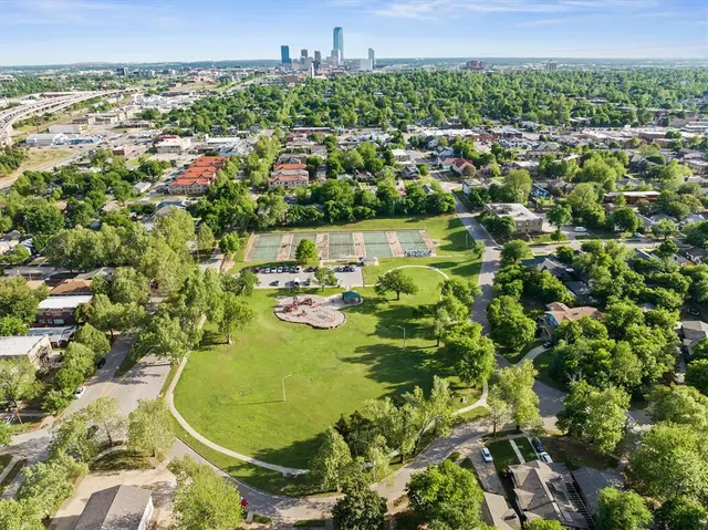 Photo 2 — 117 NW 25th Street, Oklahoma City, OK 73103